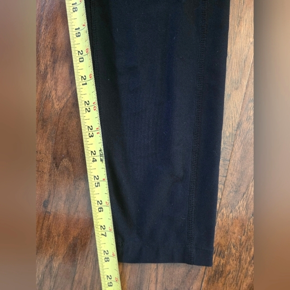 Eddie Bauer Black Cargo Ankle Leggings - Picture 7 of 7